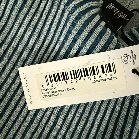 Nasty Gal Funnel Neck Midaxi Dress - Picture 5 of 6